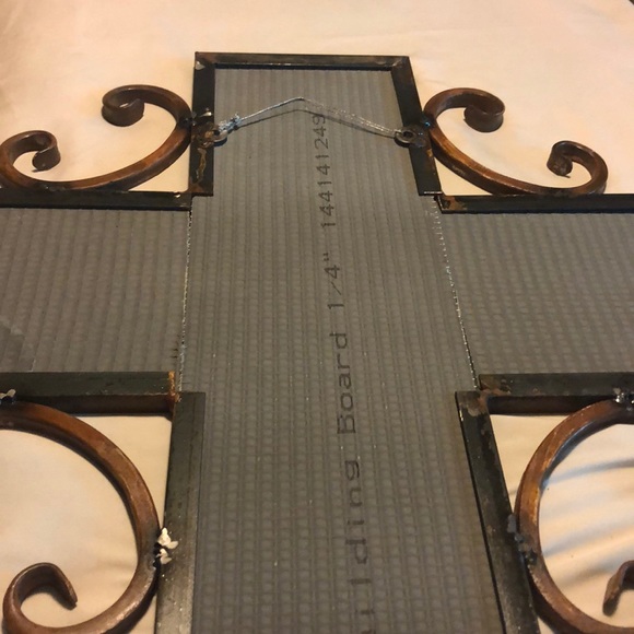 Mosaic & Metal Cross Hand Made - Picture 6 of 8